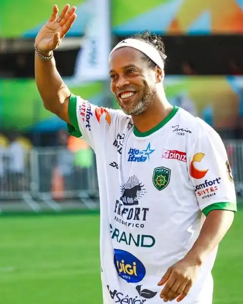 展了多次成 展了多次成